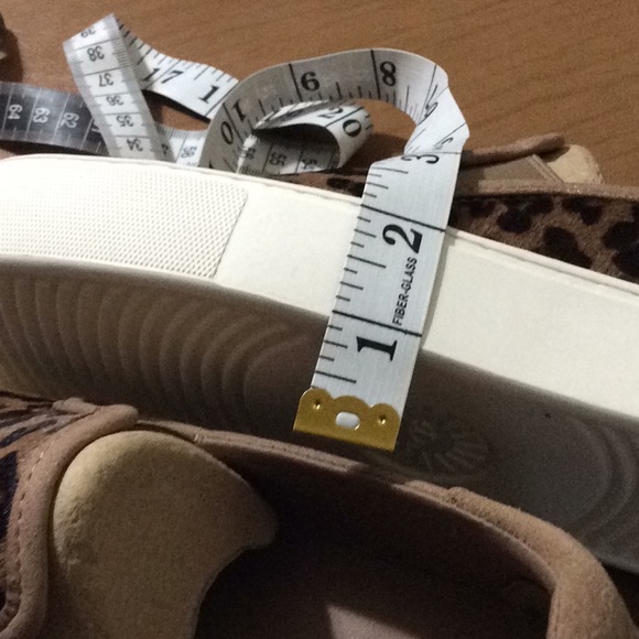 COPY - Ugg slip On Sneakers - Picture 9 of 11